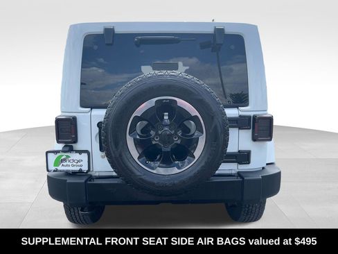 Used 2014 Jeep Wrangler Unlimited Sahara AWD/4WD image 7