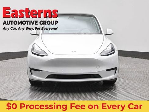 Used 2022 Tesla Model Y Long Range AWD/4WD image 2