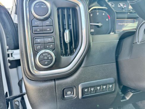 Used 2021 GMC Sierra 3500 SLT w/ SLT Convenience Package AWD/4WD image 19