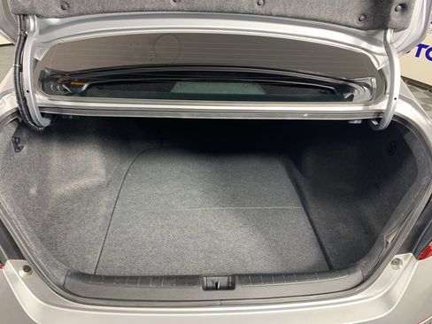 Used 2018 Honda Accord EX-L image 36