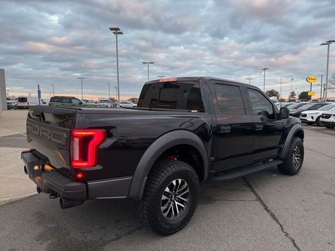 Used 2019 Ford F150 Raptor w/ Equipment Group 801A Mid image 3