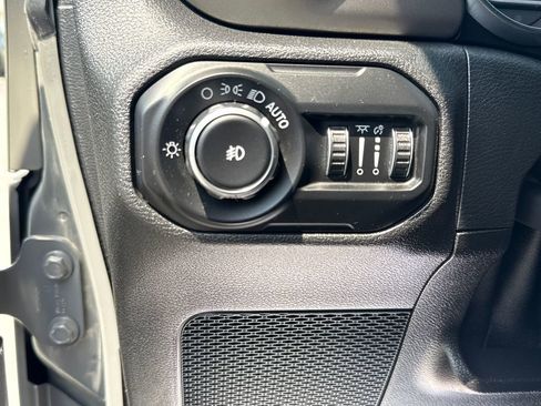 Used 2021 Jeep Wrangler Unlimited Sport w/ Sun And Sound Package AWD/4WD image 10