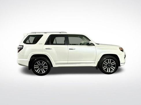 Used 2018 Toyota 4Runner Limited AWD/4WD image 9