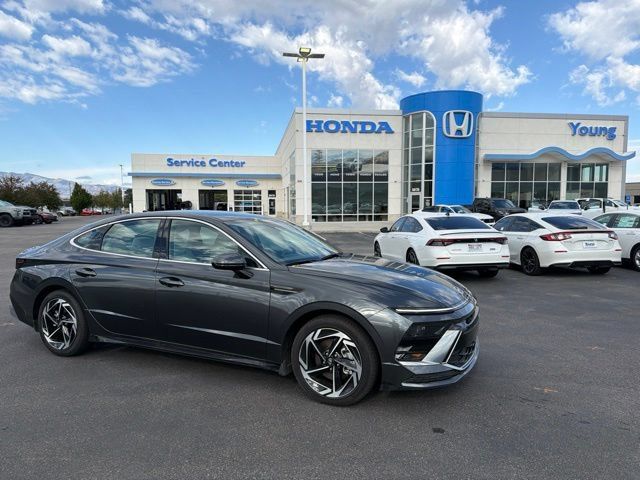 Used 2026 Hyundai Sonata SEL AWD/4WD image 1