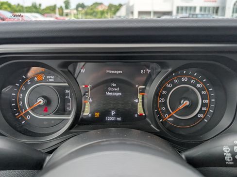 Used 2026 Jeep Wrangler Unlimited Rubicon AWD/4WD image 20