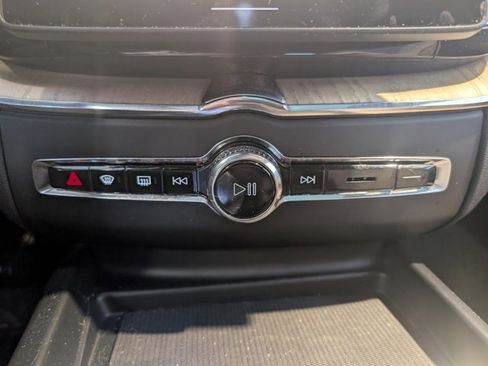 Used 2026 Volvo XC60 B5 Plus w/ Climate Package image 21