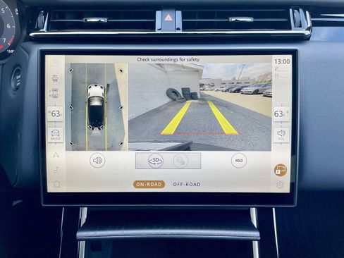New 2026 Land Rover Range Rover Velar Dynamic SE AWD/4WD image 28
