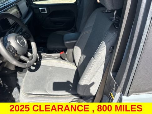 Certified 2025 Jeep Wrangler Sport AWD/4WD image 16