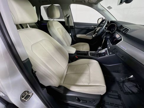 Used 2022 Audi Q3 2.0T Premium Plus AWD/4WD image 27
