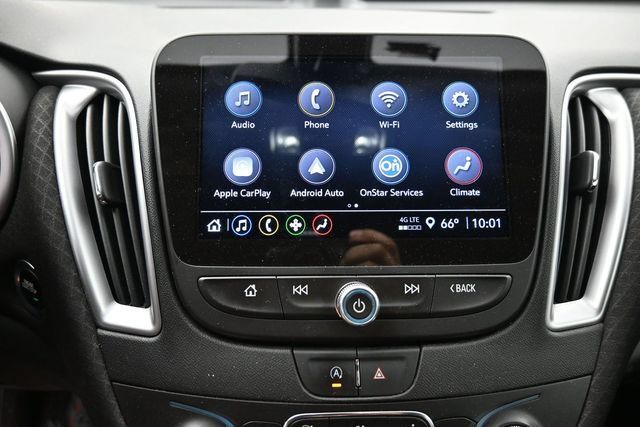 Used 2022 Chevrolet Malibu LT FWD image 20