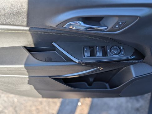 Used 2024 Chevrolet Trax LT w/ Driver Confidence Package image 26