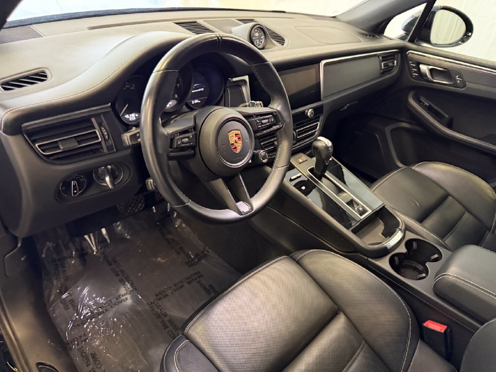 Certified 2023 Porsche Macan GTS AWD/4WD image 4