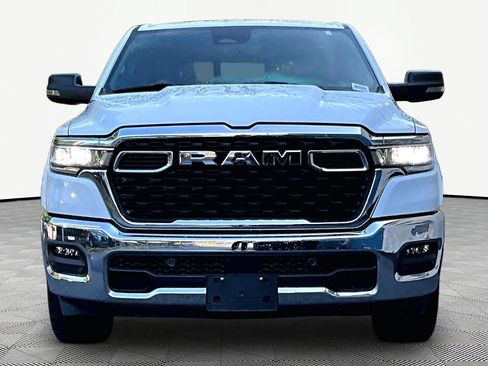 Used 2025 RAM 1500 Big Horn AWD/4WD image 4