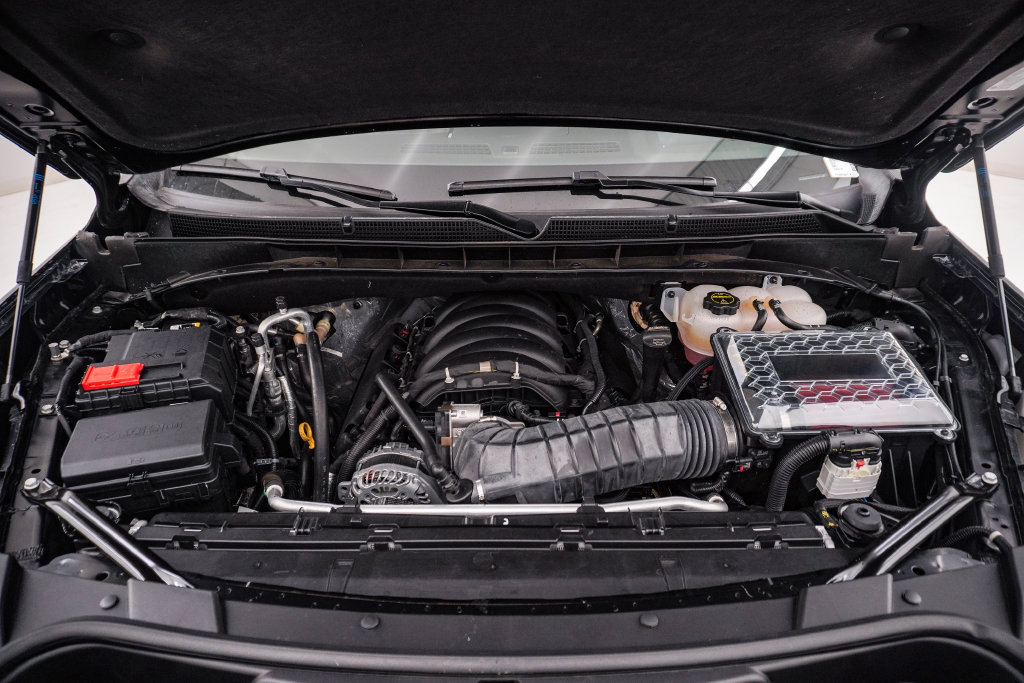 Used 2025 GMC Yukon XL Denali Ultimate w/ LPO, Floor Liner Package AWD/4WD image 34