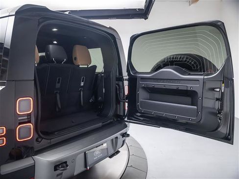 New 2026 Land Rover Defender 130 V8 image 34