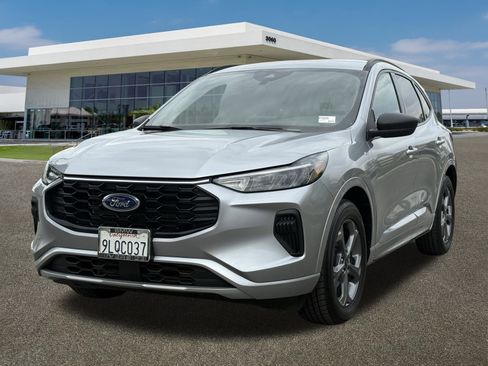 Used 2024 Ford Escape ST-Line image 4