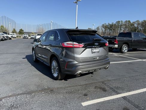 Used 2022 Ford Edge Titanium w/ Equipment Group 301A image 5