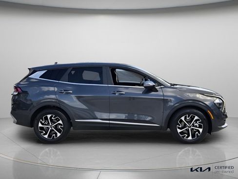 Certified 2023 Kia Sportage EX image 5