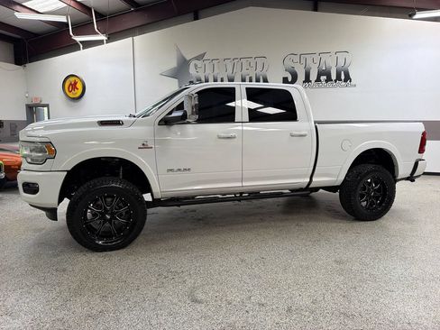 Used 2021 RAM 2500 Laramie AWD/4WD image 2