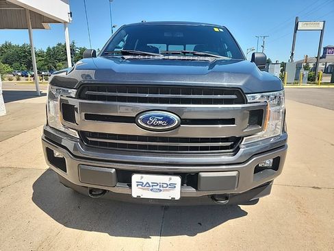 Used 2018 Ford F150 XLT w/ Equipment Group 302A Luxury AWD/4WD image 3