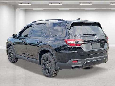 New 2026 Honda Pilot Black Edition image 5