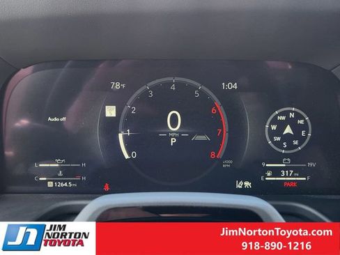 Used 2025 Lexus GX 550 w/ Accessory Package (2T) image 17