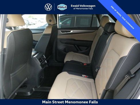 New 2025 Volkswagen Atlas Cross Sport SE AWD/4WD image 36