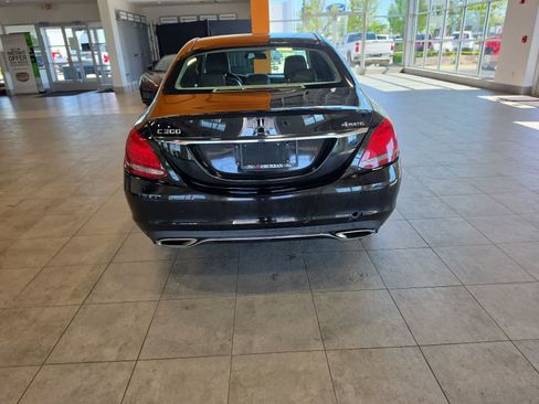 Used 2016 Mercedes-Benz C 300 4MATIC Sedan image 9