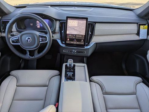 New 2026 Volvo XC90 B6 Ultra w/ Protection Package image 12