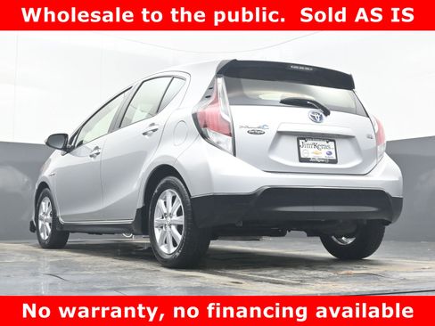 Used 2017 Toyota Prius C Two image 27