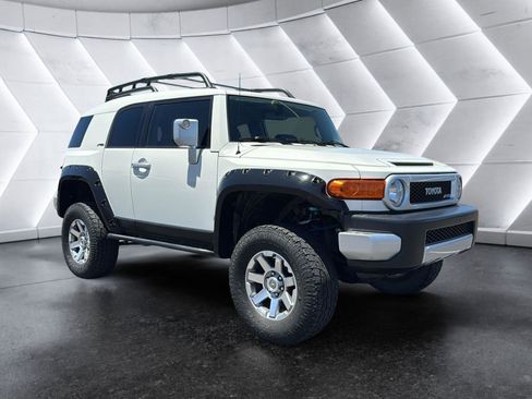Used 2014 Toyota FJ Cruiser 4WD w/ Upgrade Package image 1