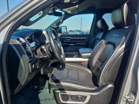 Used 2024 RAM 1500 Laramie RWD image 19