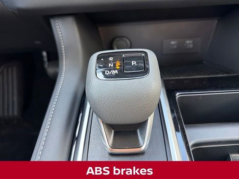 New 2025 Nissan Pathfinder SV image 26