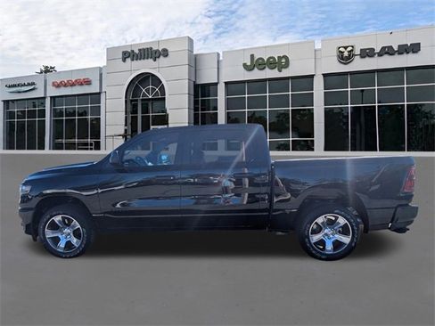 New 2026 RAM 1500 Express image 8