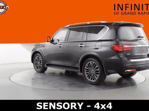 Used 2024 INFINITI QX80 Sensory image 5