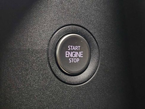 Used 2023 Volkswagen ID.4 Pro S image 33