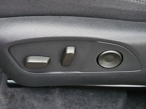 Certified 2025 GMC Acadia Elevation image 25