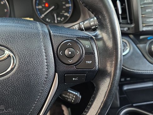 Used 2018 Toyota RAV4 XLE w/ Plus Extra Value Package image 15