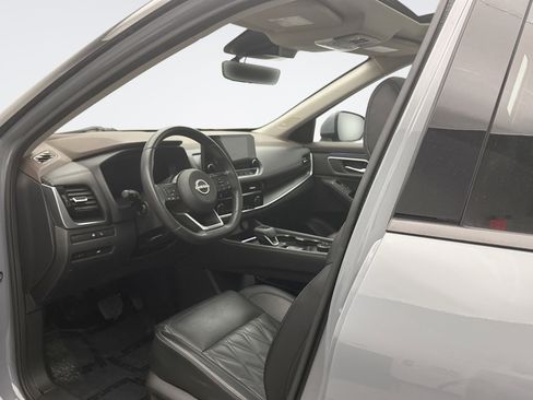 Used 2023 Nissan Rogue Platinum w/ Platinum Premium Package AWD/4WD image 10