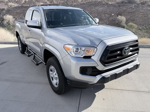 Used 2023 Toyota Tacoma SR image 3