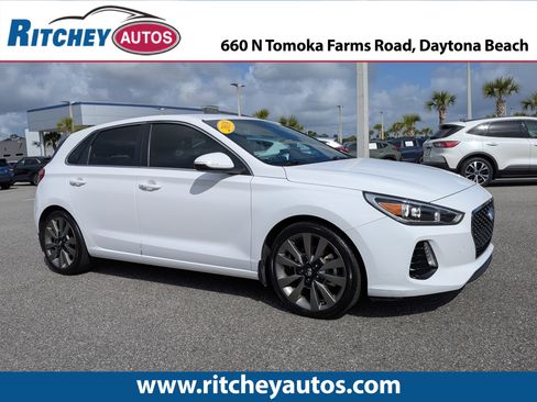 Used 2018 Hyundai Elantra GT Sport image 1