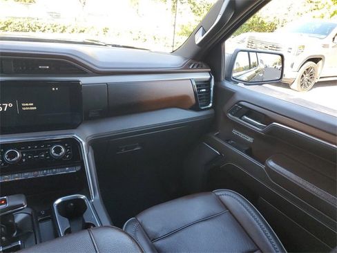 Used 2024 GMC Sierra 1500 Denali image 15