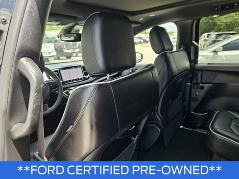 Used 2025 Chrysler Pacifica Limited FWD image 22