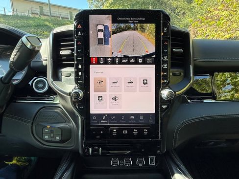 New 2026 RAM 2500 Limited image 32