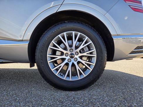 Used 2025 Genesis GV80 2.5T Standard AWD/4WD image 9