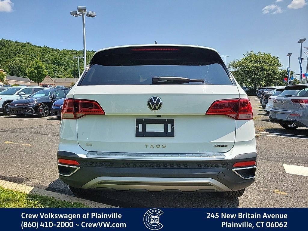 Certified 2023 Volkswagen Taos SE w/ Panoramic Sunroof Package AWD/4WD image 28