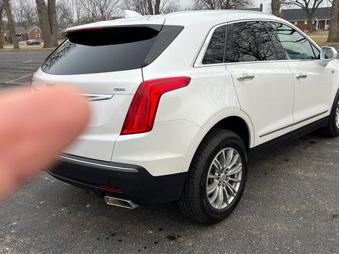 Used 2017 Cadillac XT5 Luxury w/ Driver Awareness Package AWD/4WD image 5