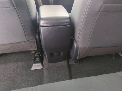 Used 2018 Toyota RAV4 XLE w/ Convenience Package AWD/4WD image 19
