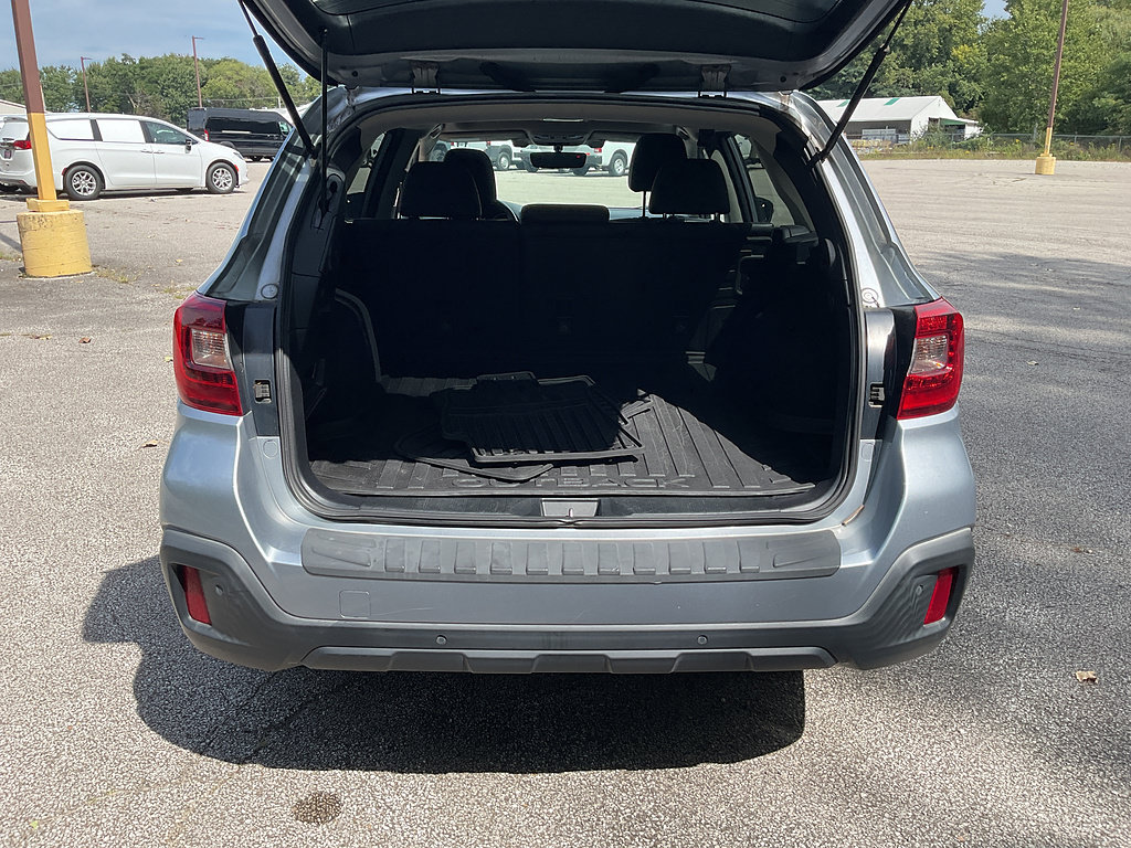 Used 2019 Subaru Outback 2.5i Limited w/ Popular Package #2 AWD/4WD image 14