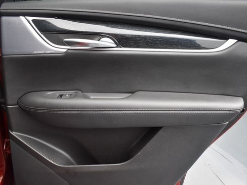 Used 2021 Cadillac XT5 Premium Luxury image 28